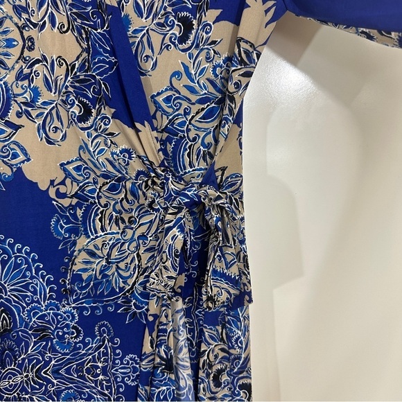 BCBGMaxAzria Adele Printed Royal Blue Roll Tab Wrap Dress - Picture 8 of 8